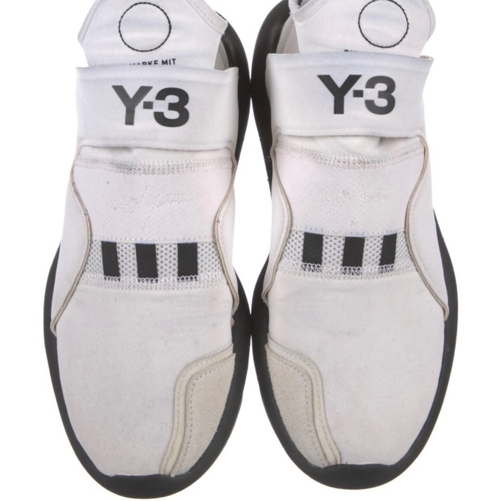 Y-3 Neoprene Slip-On Sock Sneakers
•   White
•   Graphic Print
•   Round-Toes
